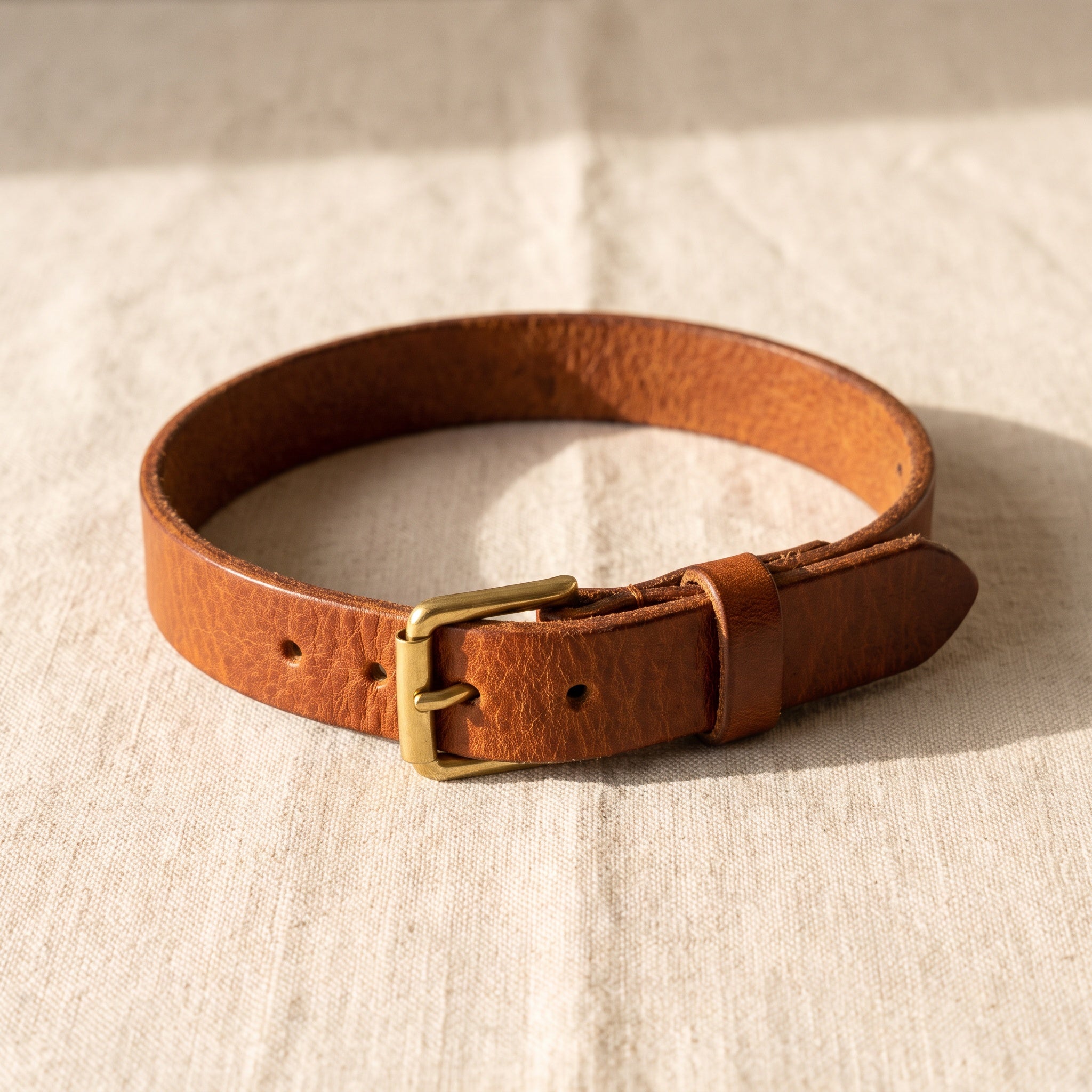 Hand-tanned cognac brown leather dog collar with brass pin buckle, 1.2cm width